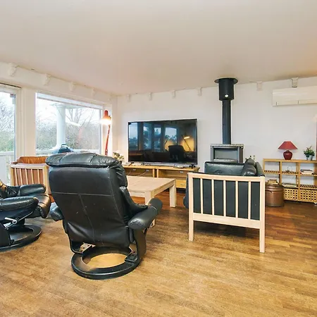 Four-bedroom In Sjaellands Odde 2