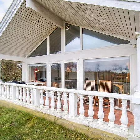 Four-bedroom In Sjaellands Odde 2 *